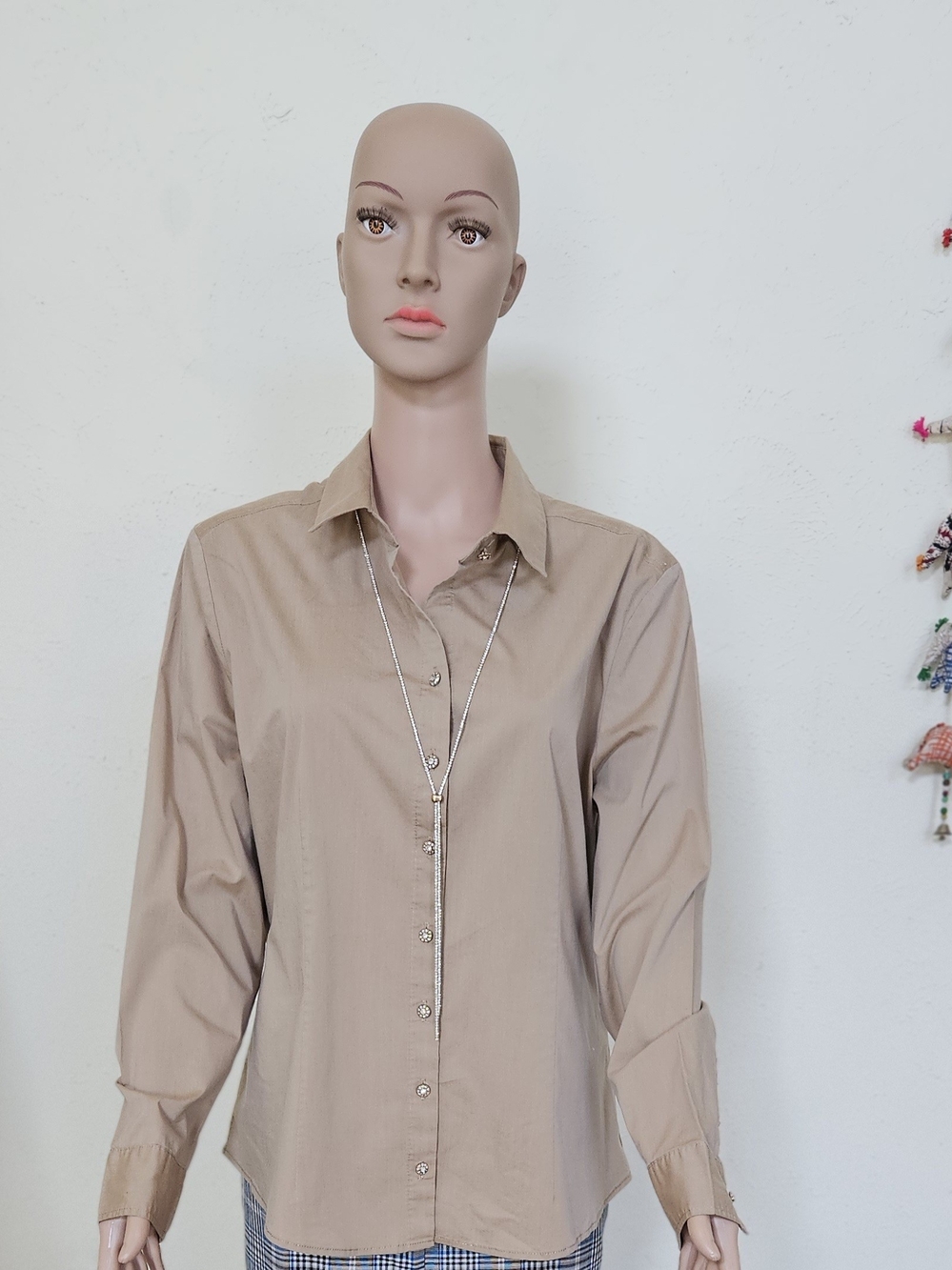 Women's Tailored Button-Down Shirt in Beige